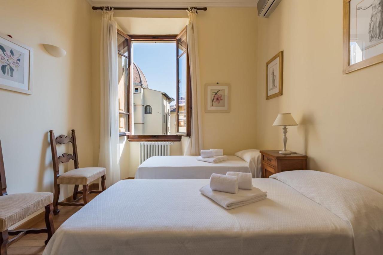 Charming 2Bed Apartment Overlooking Duomo - Hosted By Sweetstay フィレンツェ エクステリア 写真